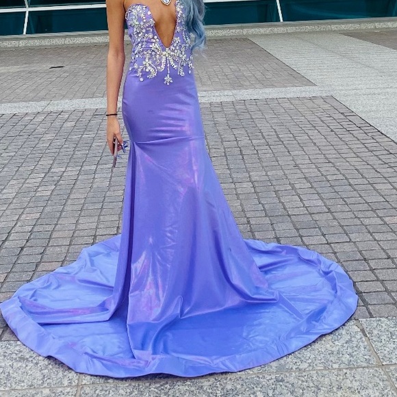 PROM DRESS - Picture 2 of 3